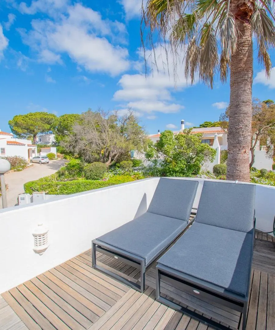 Holiday home Casa Vista Do Mar Cozy Townhouse In Carvoeiro Villa